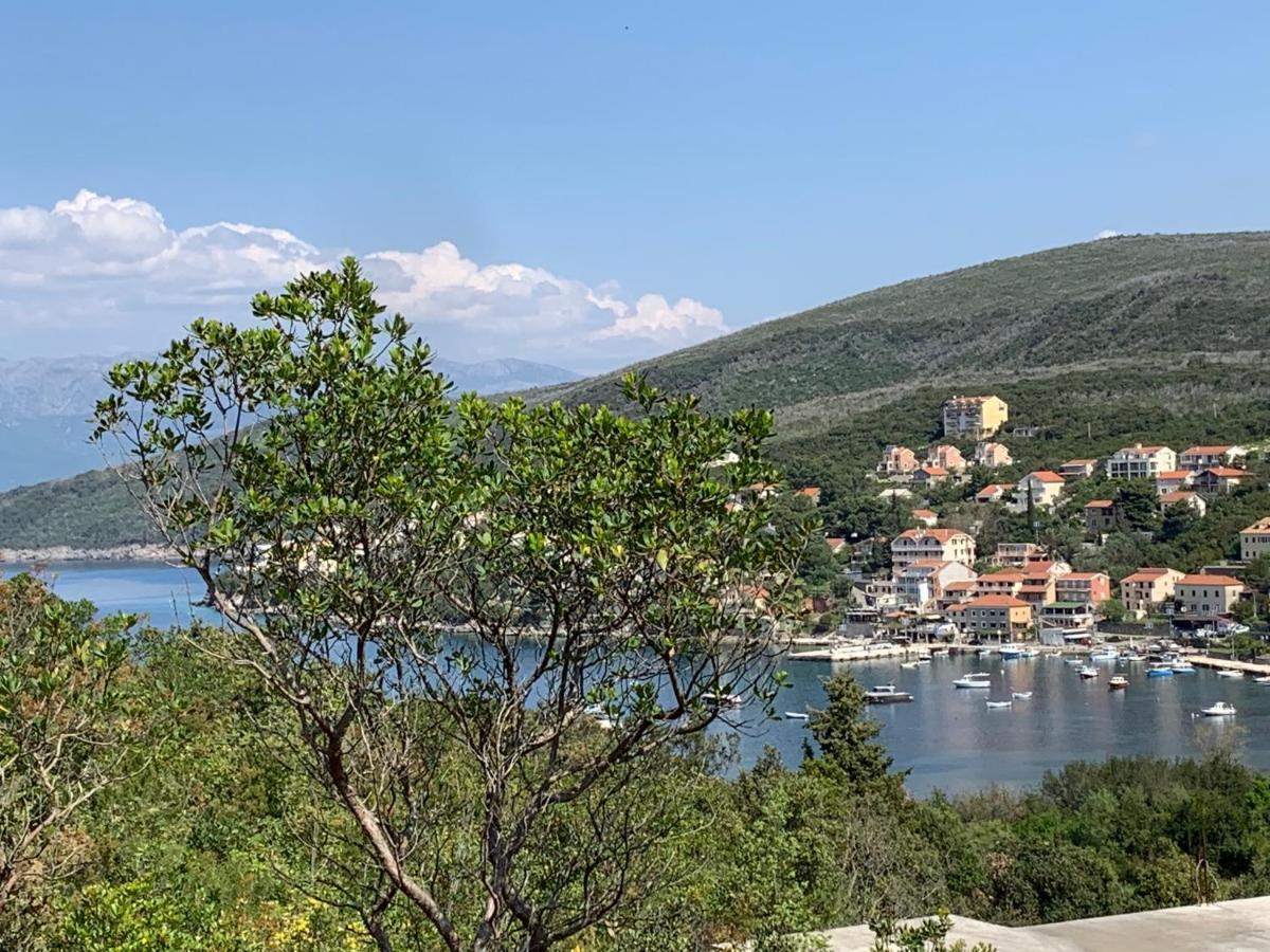 Bigova Glamping Hotel Kotor Exterior photo