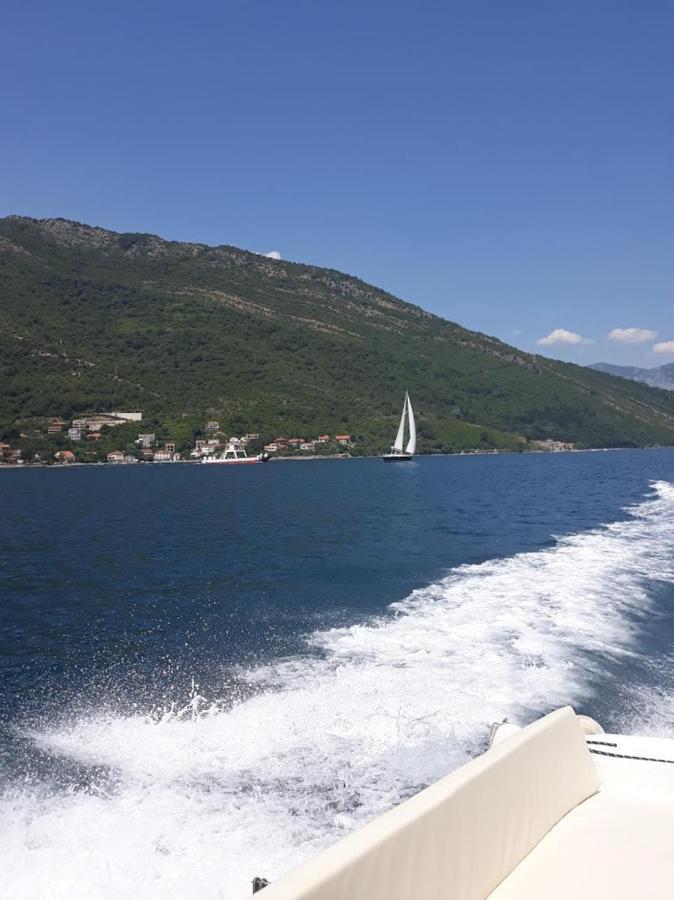 Bigova Glamping Hotel Kotor Exterior photo